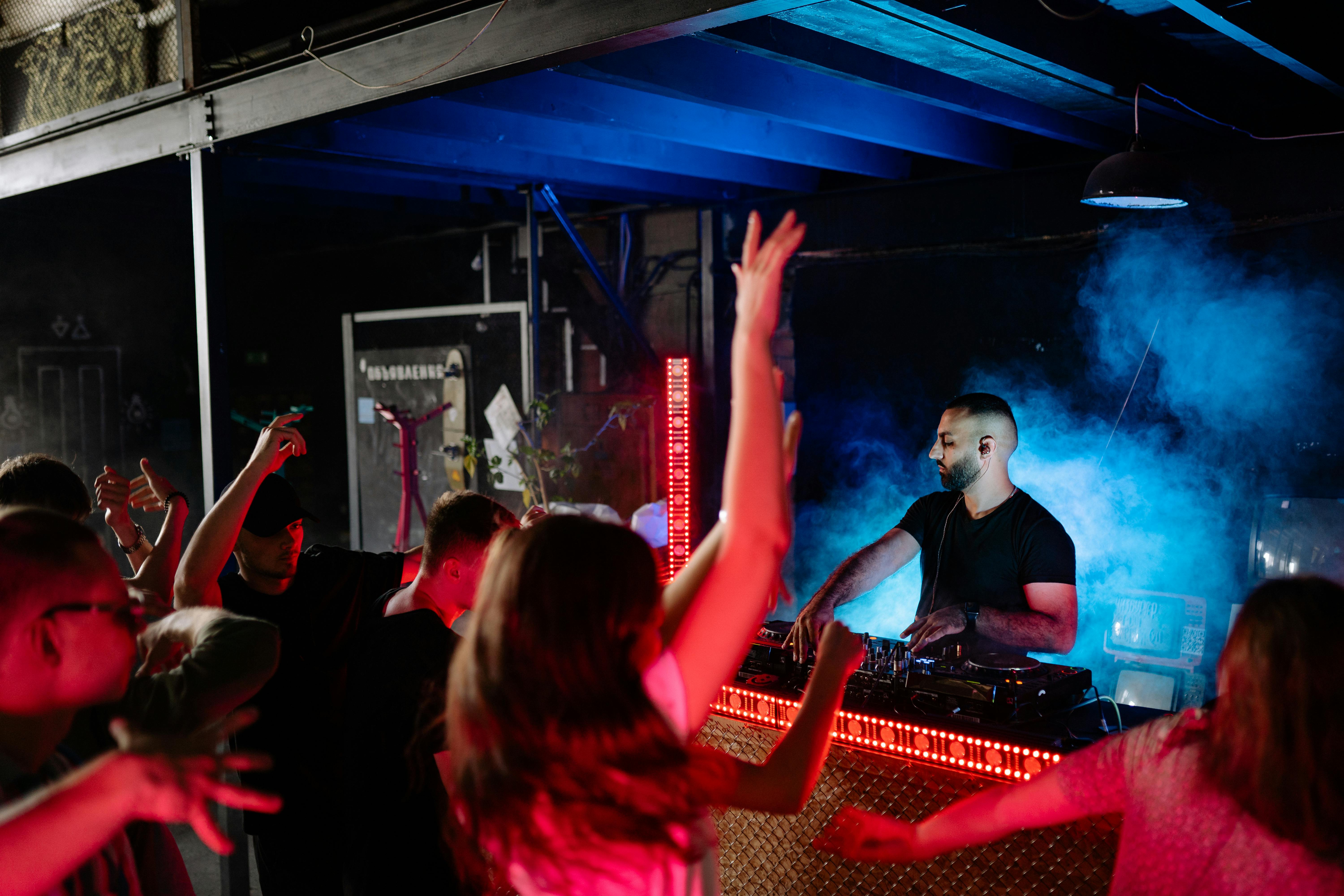 DJ Nexus - Underground Vibes Live Set